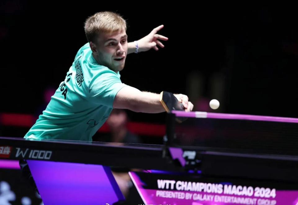 却靠着节奏 却靠着节奏